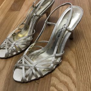 Nina gold glitter evening shoe